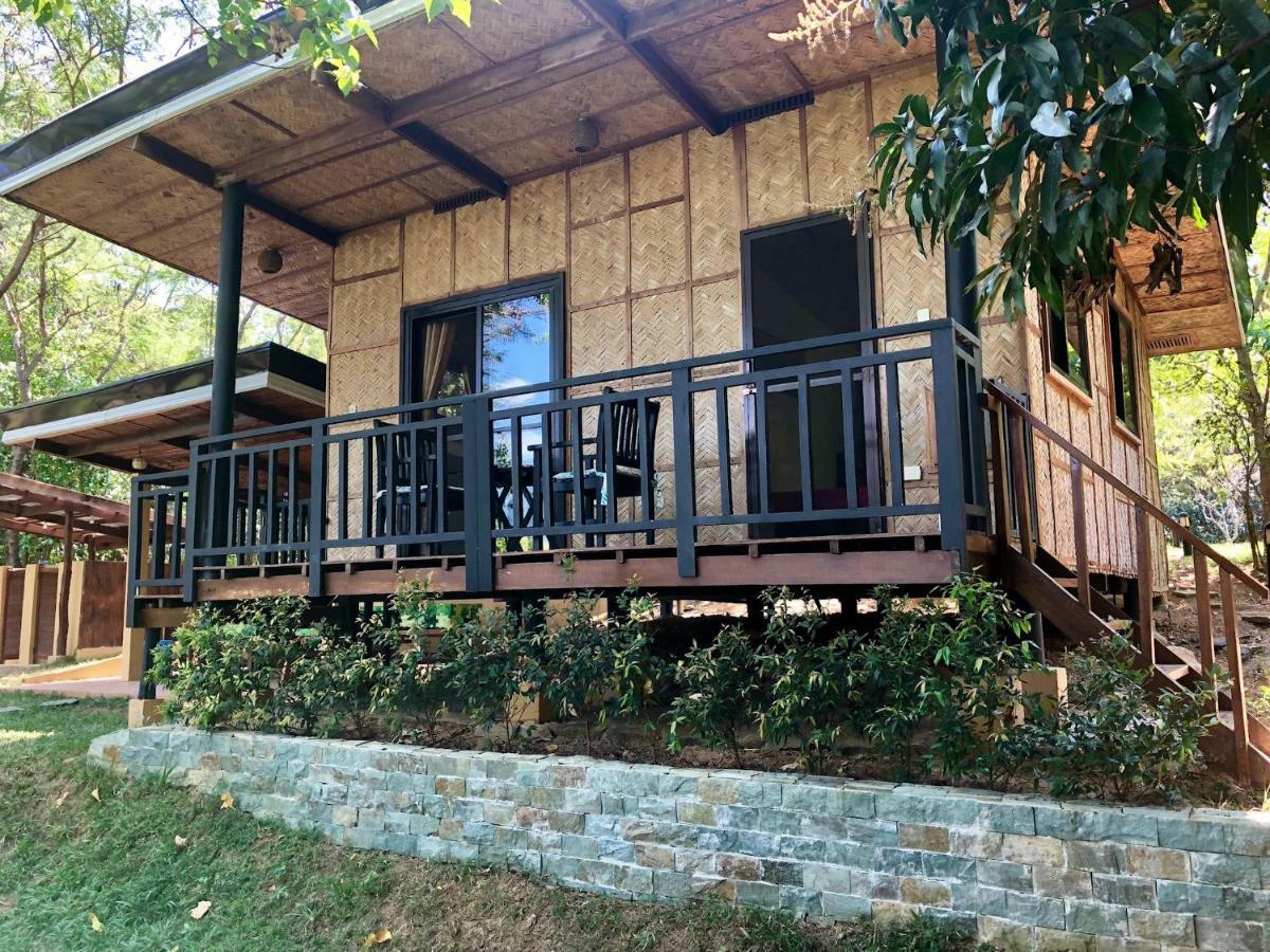 Native House With Beautiful Pool Villa Bagac Екстериор снимка